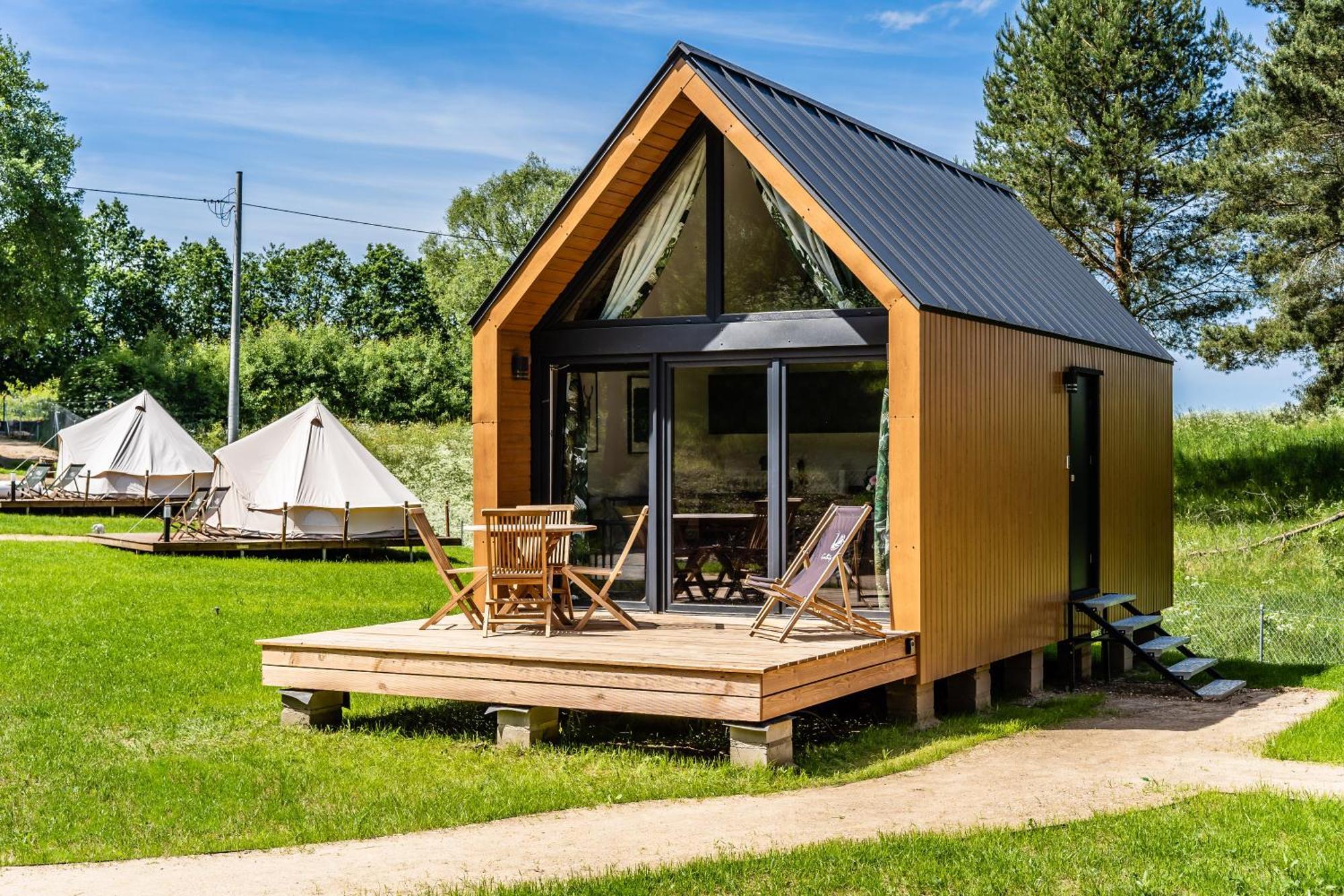 Gulbity Camp Villa Eksteriør bilde